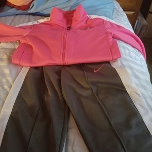Toddler girls nike outfit